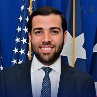 Hon Sebastian Negron Reichar secretario DDEC 2025